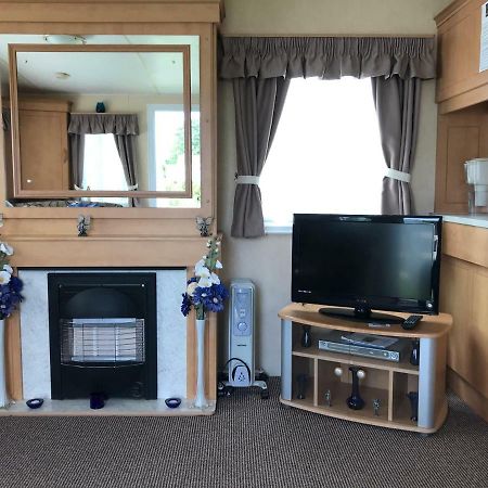 Вилла 8 Berth Sunnymede Инголдмелс Экстерьер фото
