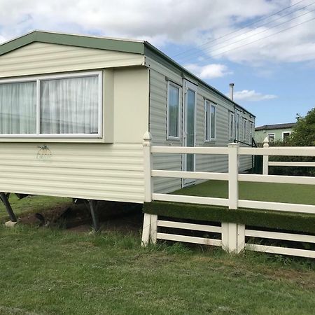 Вилла 8 Berth Sunnymede Инголдмелс Экстерьер фото