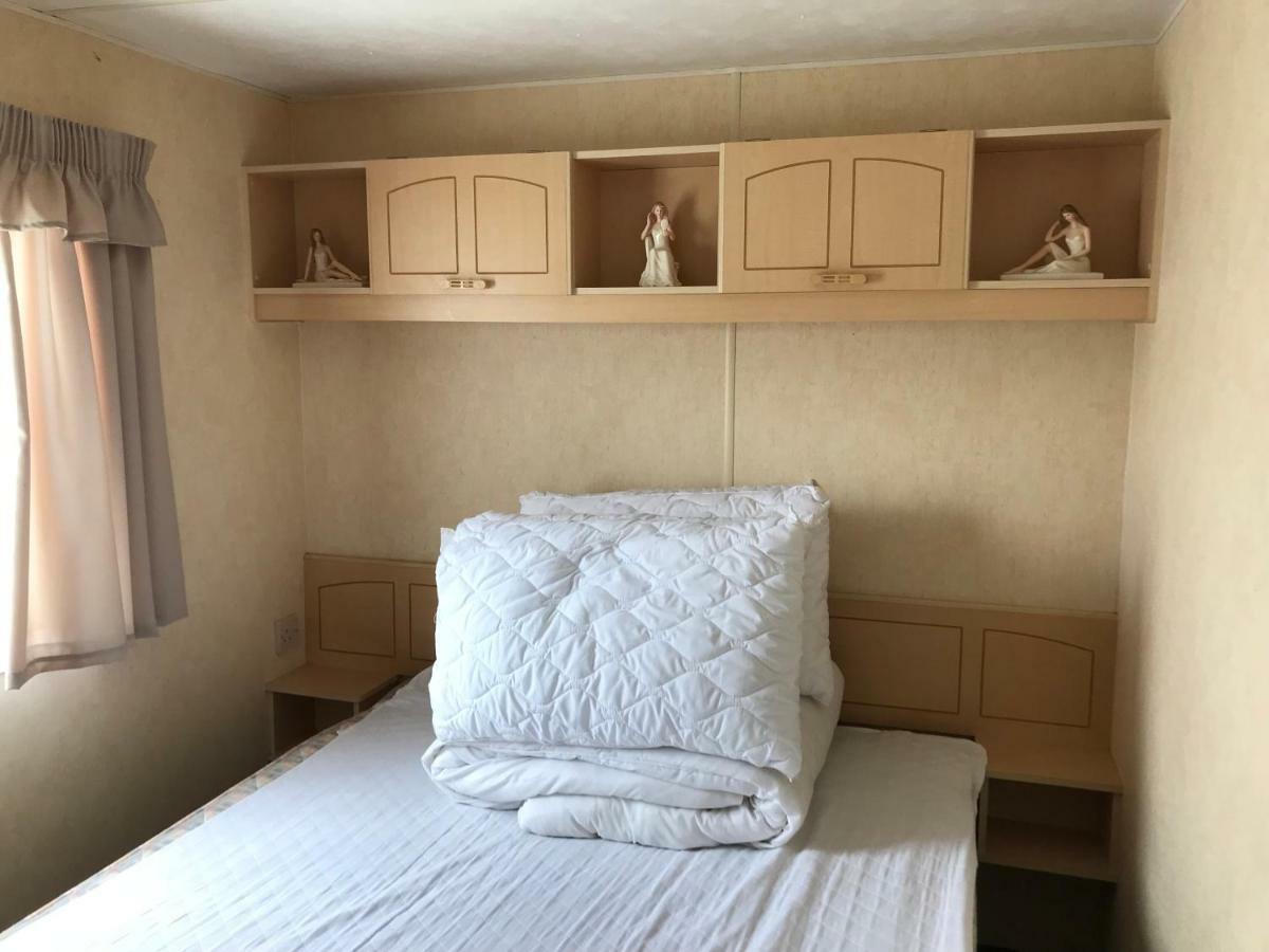 Вилла 8 Berth Sunnymede Инголдмелс Экстерьер фото
